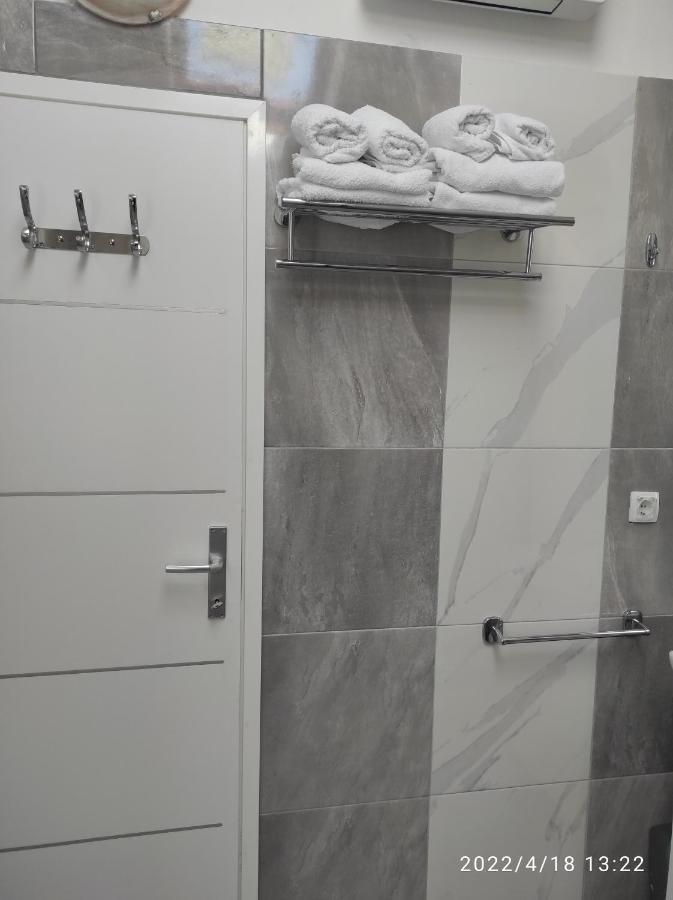 Apartment Marija Jezera Esterno foto